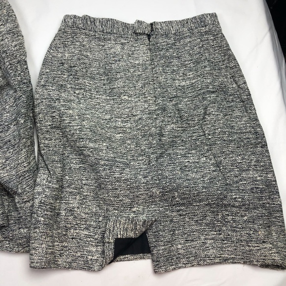 Neiman Marcus | White and Black Tweed 2 Piece Suit - Picture 7 of 8